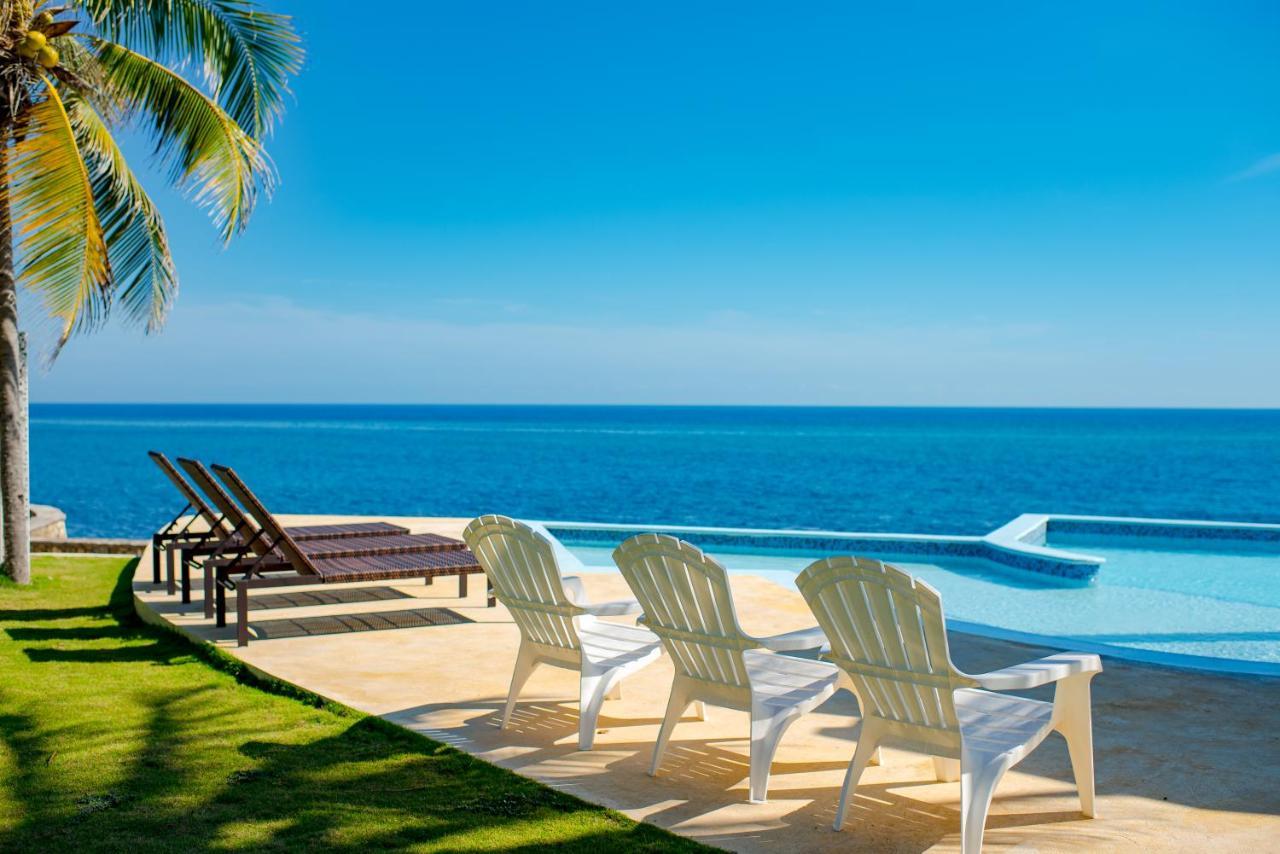 Whispering Seas Oceanfront Suite Ocho Rios Zewnętrze zdjęcie